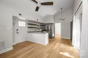 5812 Rock Hollow Dr, Charlotte, NC 28212 - Photo 6