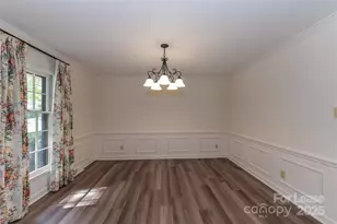 2630 Fernbank Dr, Charlotte, NC 28226 - Photo 14