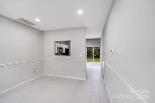 5232 Javitz Rd, Charlotte, NC 28216 - Photo 4