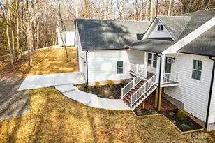 446 Old Buckeye Cove Rd, Swannanoa, NC 28778 - Photo 4