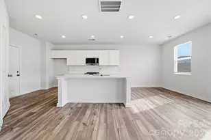 236 Bezelle Ave, York, SC 29745 - Photo 2