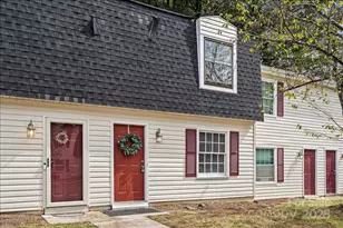 2220 Yorkhills Dr, Charlotte, NC 28217 - Photo 2