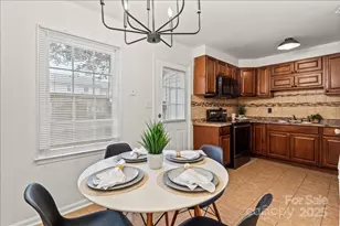 2220 Yorkhills Dr, Charlotte, NC 28217 - Photo 10