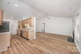 113 S Mulberry Ct, Mount Holly, NC 28120 - Photo 36