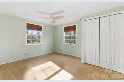 72 Lacey Lane, Hendersonville, NC 28739 - Photo 28