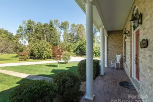 11 Nathan Ct, Fletcher, NC 28732 - Photo 4