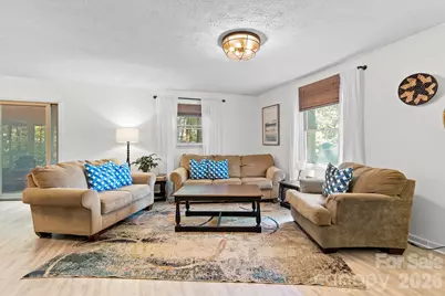 21 Fox Run Drive, Hendersonville, NC 28792 - Photo 10