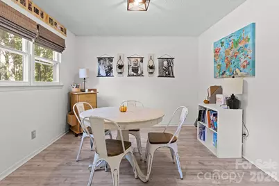 21 Fox Run Drive, Hendersonville, NC 28792 - Photo 16