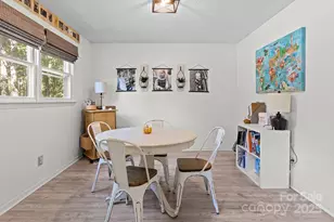 21 Fox Run Dr, Hendersonville, NC 28792 - Photo 16