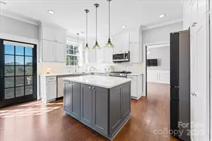 13709 Cathedral Way, Charlotte, NC 28278 - Photo 16