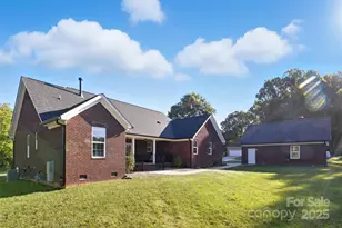 706 Toncin Ave, Bessemer City, NC 28016 - Photo 32