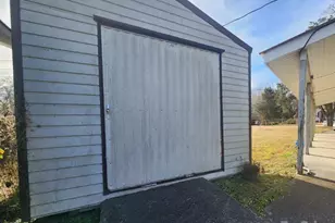 100 Carolina Cir, Lincolnton, NC 28092 - Photo 12