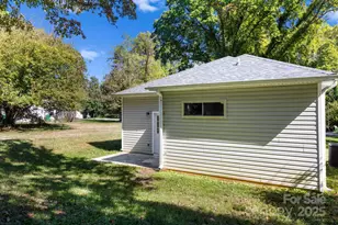 2317 Kennesaw Dr, Charlotte, NC 28216 - Photo 28