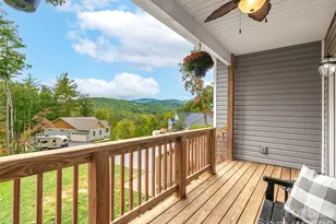 139 Clay St, Fairview, NC 28730 - Photo 4