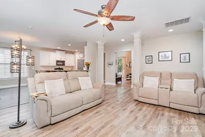 3815 Blazeprince Drive, Charlotte, NC 28215 - Photo 6