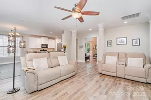 3815 Blazeprince Dr, Charlotte, NC 28215 - Photo 6