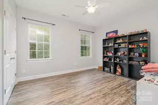 3815 Blazeprince Dr, Charlotte, NC 28215 - Photo 22