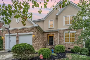 3815 Blazeprince Dr, Charlotte, NC 28215 - Photo 2