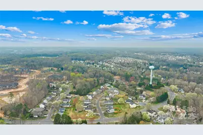 10610 Coulport Lane, Charlotte, NC 28215 - Photo 32