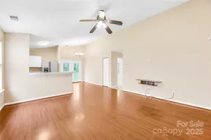 10610 Coulport Ln, Charlotte, NC 28215 - Photo 12