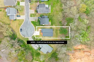 10610 Coulport Ln, Charlotte, NC 28215 - Photo 2