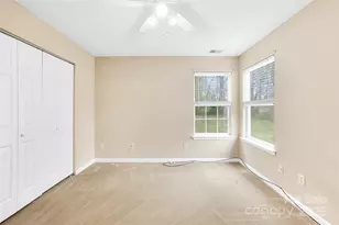 10610 Coulport Ln, Charlotte, NC 28215 - Photo 22