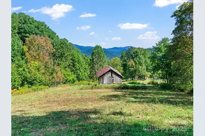 1099 Silas Branch Road, Burnsville, NC 28714 - Photo 18