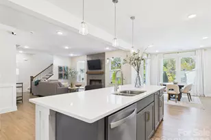 1708 Coral Bark Ln, Charlotte, NC 28216 - Photo 8