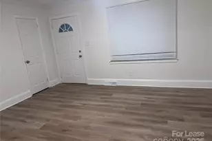 4934 Galax Dr, Charlotte, NC 28213 - Photo 4