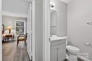 7348 Rose Terrace Ct, Charlotte, NC 28215 - Photo 14