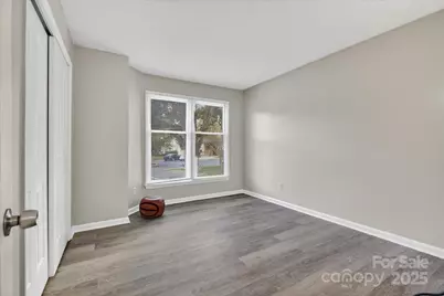 7348 Rose Terrace Court, Charlotte, NC 28215 - Photo 12