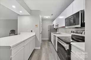 7348 Rose Terrace Ct, Charlotte, NC 28215 - Photo 8