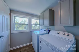 22 Mulberry St, Asheville, NC 28804 - Photo 10