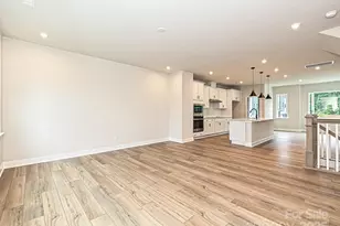 8034 Cedarsmith Ct, Charlotte, NC 28217 - Photo 2