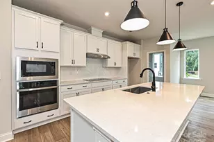 8034 Cedarsmith Ct, Charlotte, NC 28217 - Photo 4