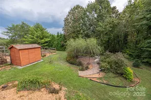 17 Red Oak Ln, Alexander, NC 28701 - Photo 24