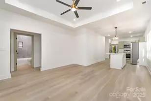 406 N Boyd St, Gastonia, NC 28052 - Photo 4