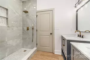 406 N Boyd St, Gastonia, NC 28052 - Photo 12