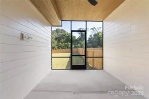 518 W Cama St, Charlotte, NC 28217 - Photo 32