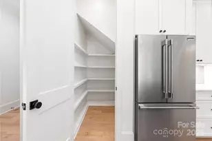 518 W Cama St, Charlotte, NC 28217 - Photo 16