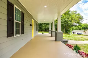1022 Parker St, Monroe, NC 28112 - Photo 2