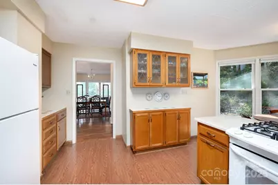 9 Sandon Circle, Asheville, NC 28804 - Photo 16