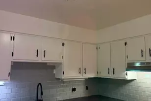 4821 Spring Lake Dr, Charlotte, NC 28212 - Photo 4