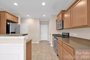 13718 Porter Creek Rd, Charlotte, NC 28262 - Photo 10