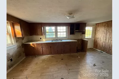 1940 Paul Shuping Avenue, Morganton, NC 28655 - Photo 18