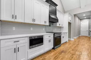 3733 Whitney Dr NE, Hickory, NC 28601 - Photo 18