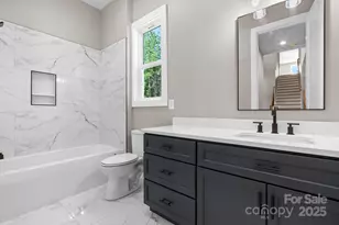 3733 Whitney Dr NE, Hickory, NC 28601 - Photo 38