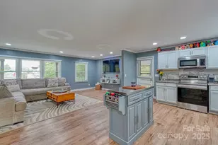 80 Morgan St, Marion, NC 28752 - Photo 8