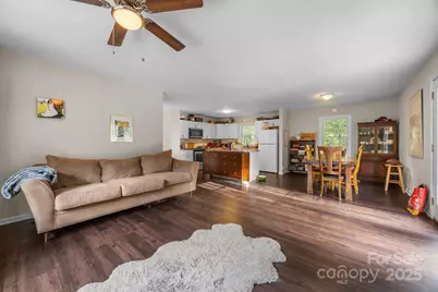 200 Moose Court, Thomasville, NC 27360 - Photo 8