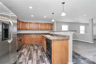 15705 Lakepoint Forest Dr, Charlotte, NC 28278 - Photo 14